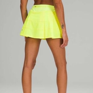 Lululemon pace rival tennis skirt, neon yellow, size 8